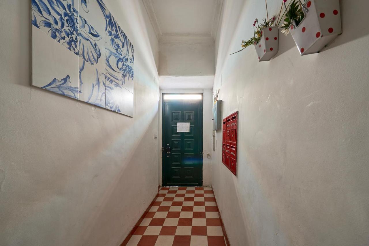 Aesthetic Riverview Apartment In Historical Lisabona Exterior foto