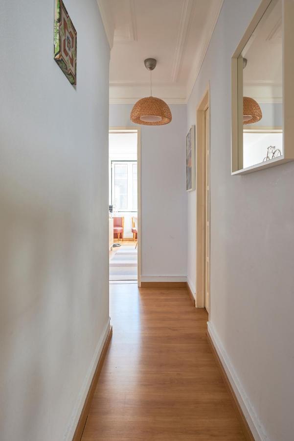 Aesthetic Riverview Apartment In Historical Lisabona Exterior foto