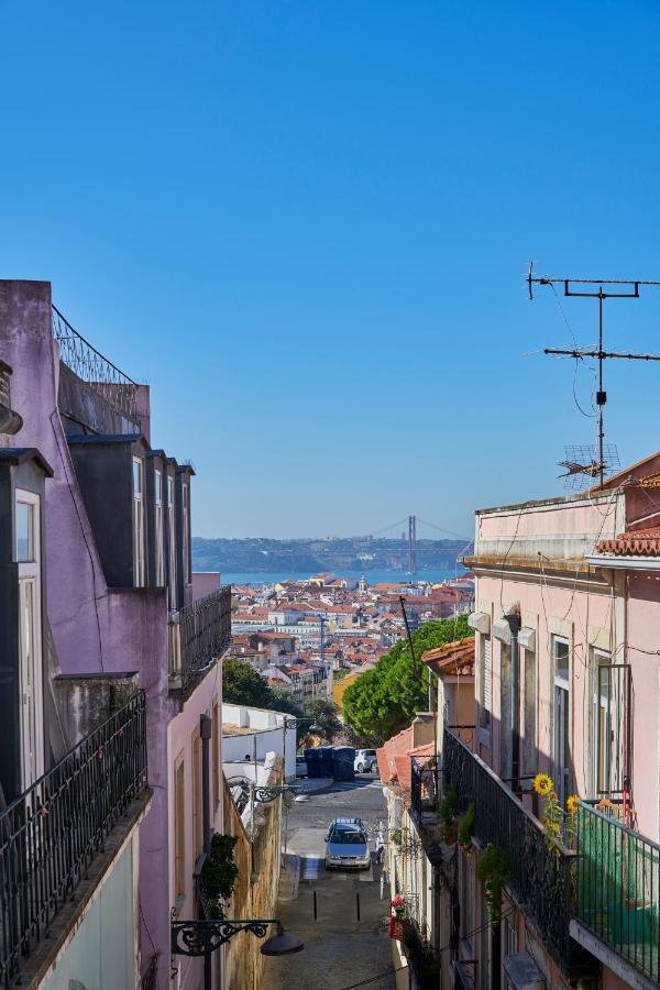 Aesthetic Riverview Apartment In Historical Lisabona Exterior foto